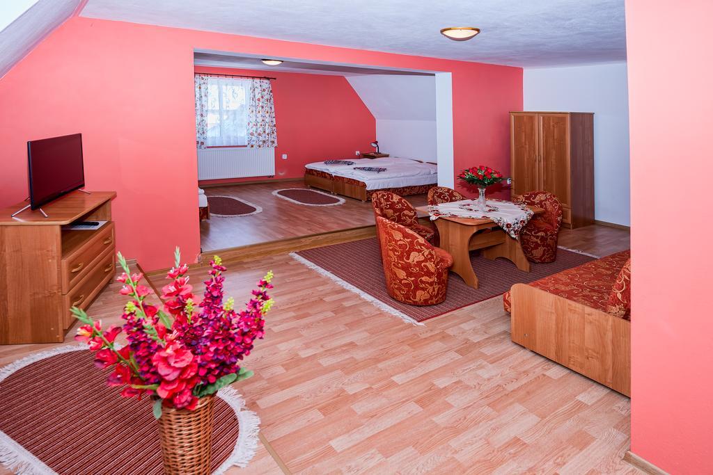 Penzion Horec III Zdiar Bagian luar foto